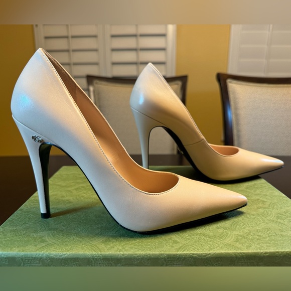 New Gucci GG High Heel Leather Beige Pumps Shoes 38 / US 8 - Picture 2 of 16